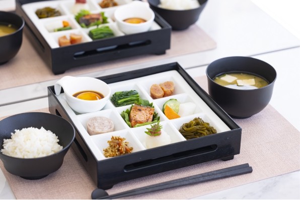 朝食